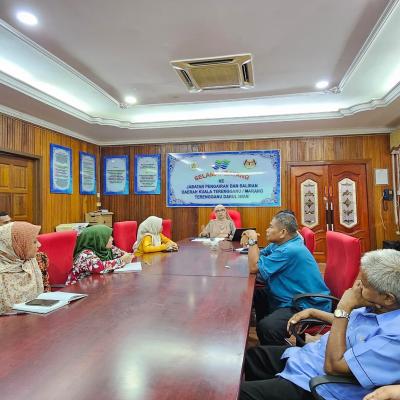 FLOOD PREPARATION BRIEFING TO KUALA TERENGGANU DISTRICT JPS FLOOD OFFICER