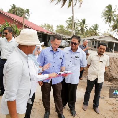 LAWATAN TAPAK KE PROJEK PENGAWALAN HAKISAN PANTAI KUALA NERUS